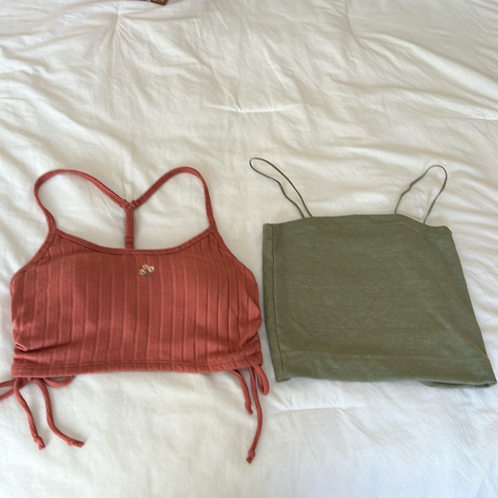 Bundle both small tops from Gilly Hicks and American Eagle. Orange built in bra